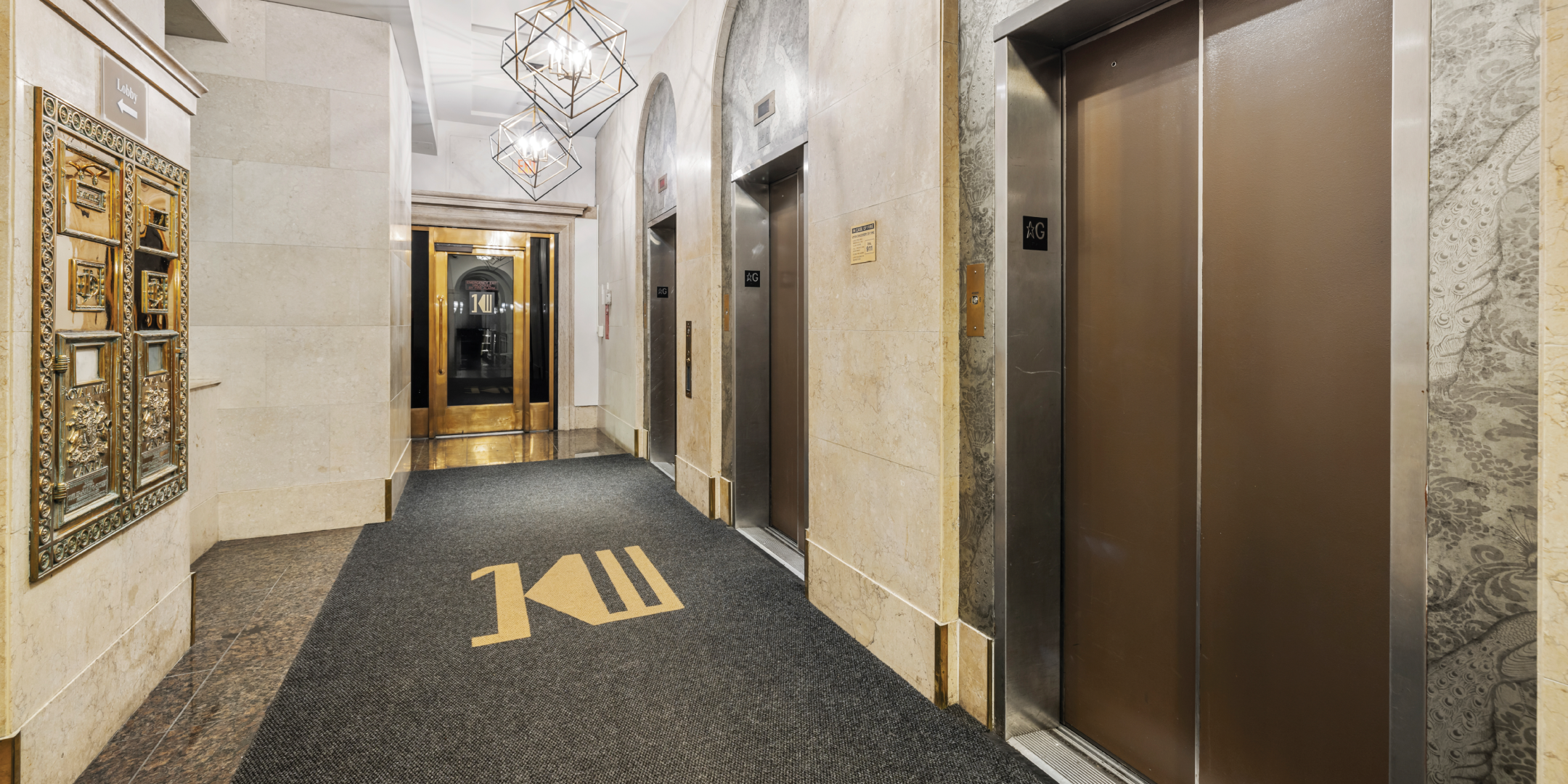 1 King Street West elevator lobby