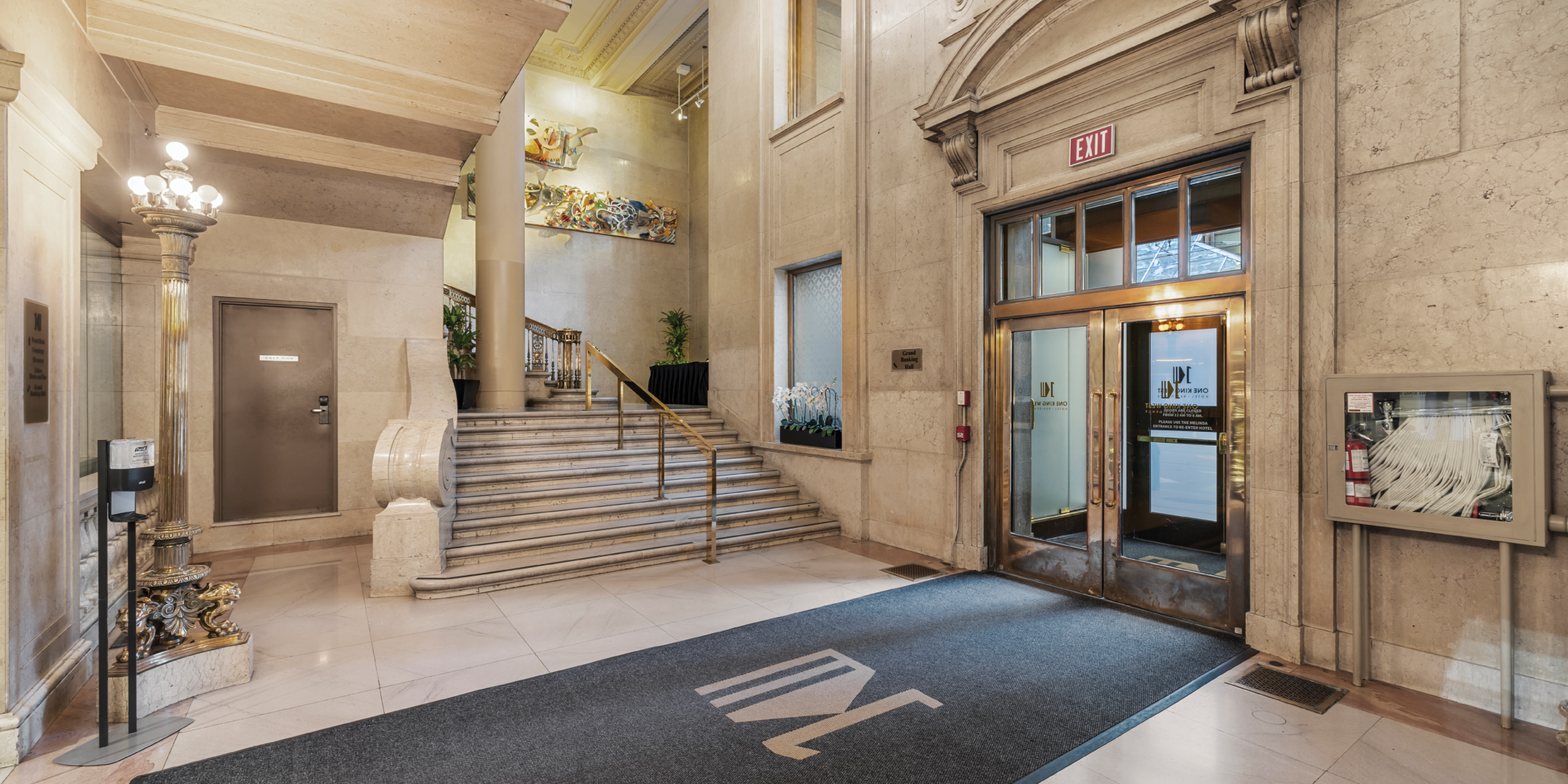 1 King Street West lobby entrance