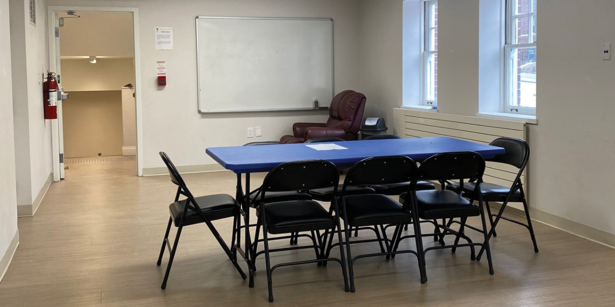 2423 Queen Street E - Gallery - Classroom