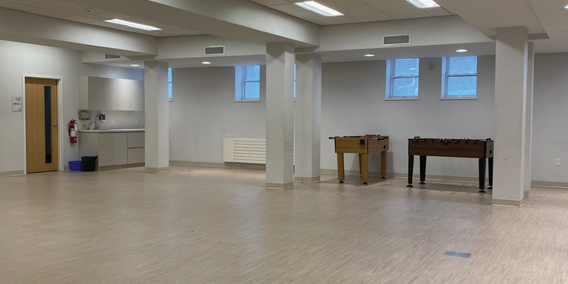 2423 Queen Street E - Gallery - Game Room