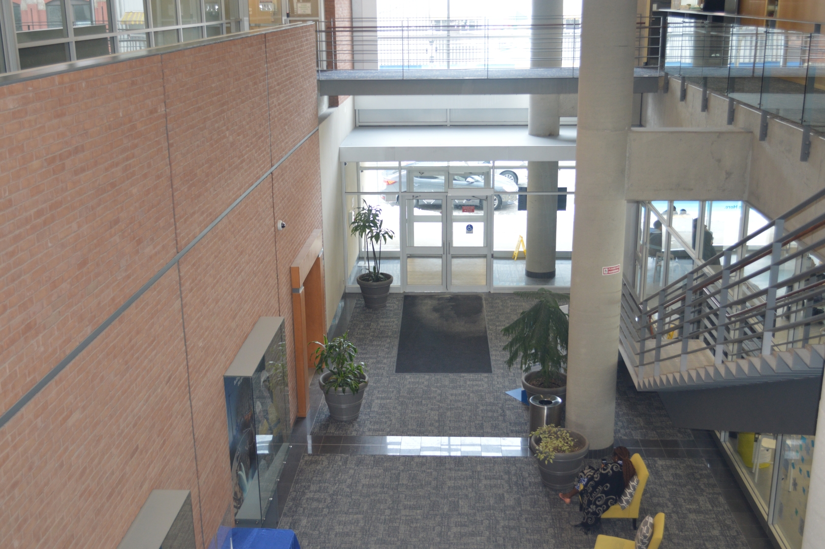 4342 Queen Street entrance door interior view