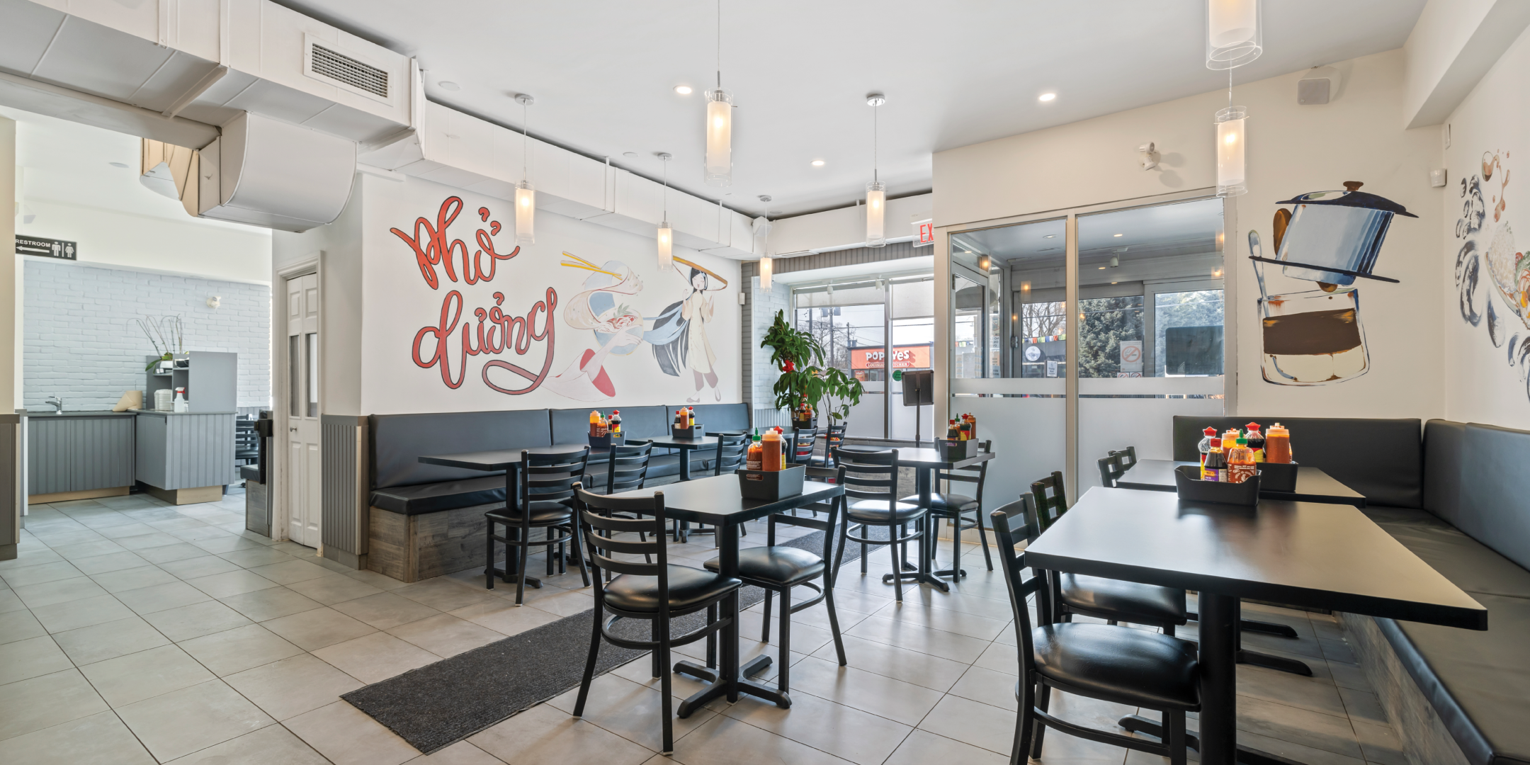 3791 Bathurst Street Building Interior Restaurant