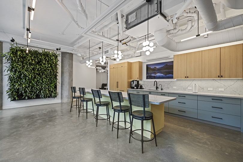 32 Lisgar kitchen