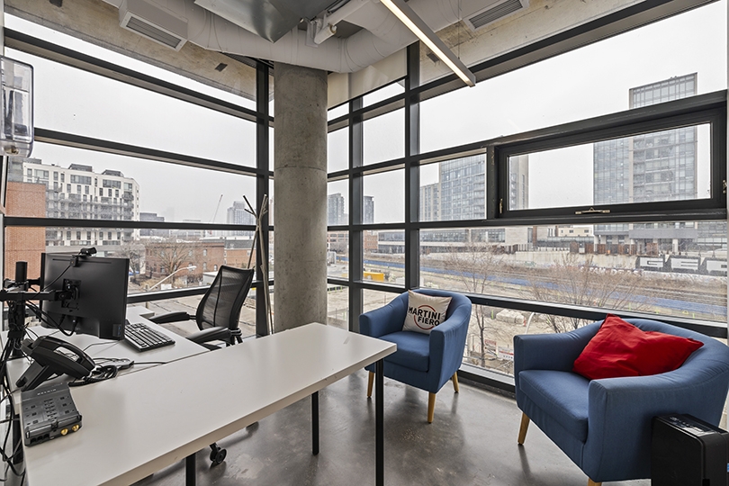 32 Lisgar office with big windows