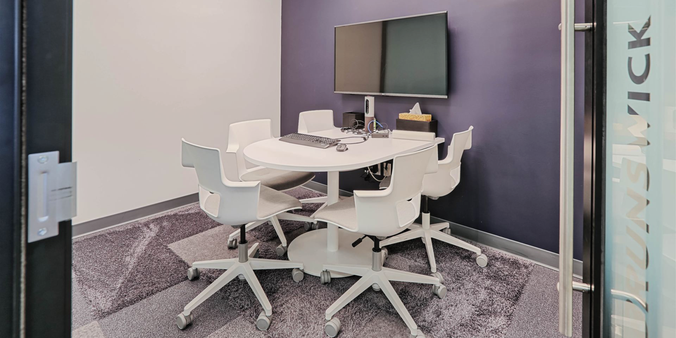 354 Davenport boardroom with wall mounted TV