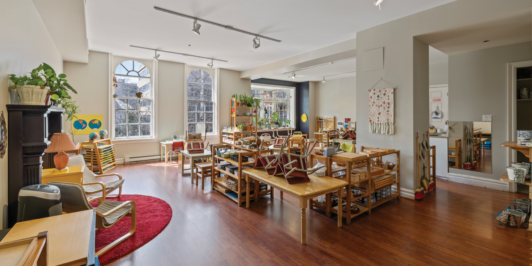 39 Spadina Road classroom