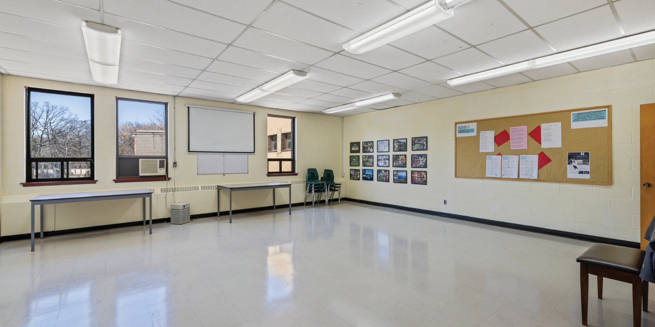 516 The Kingsway classroom with lots of natural lights