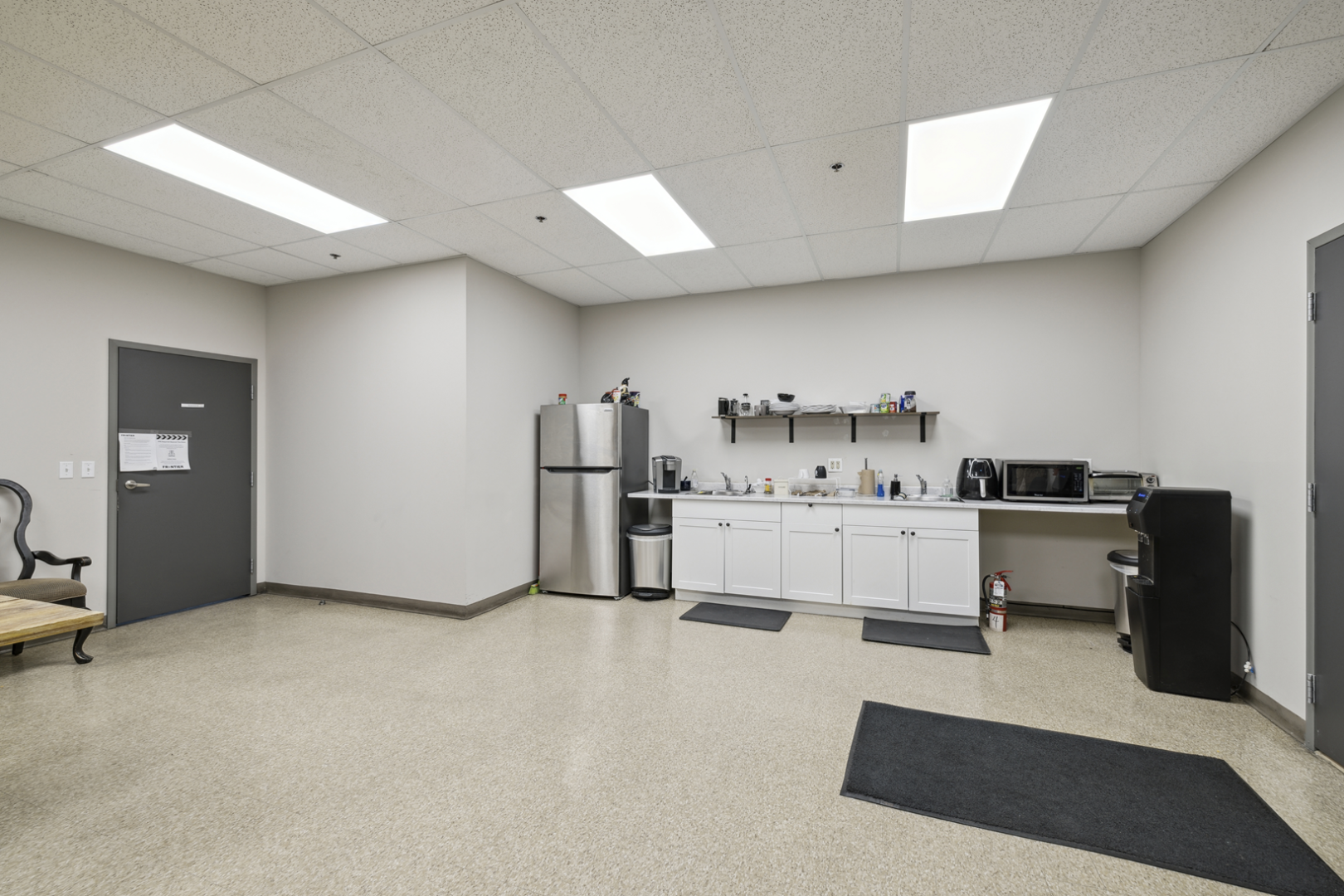 66-70 Bartor Road Kitchen Photo