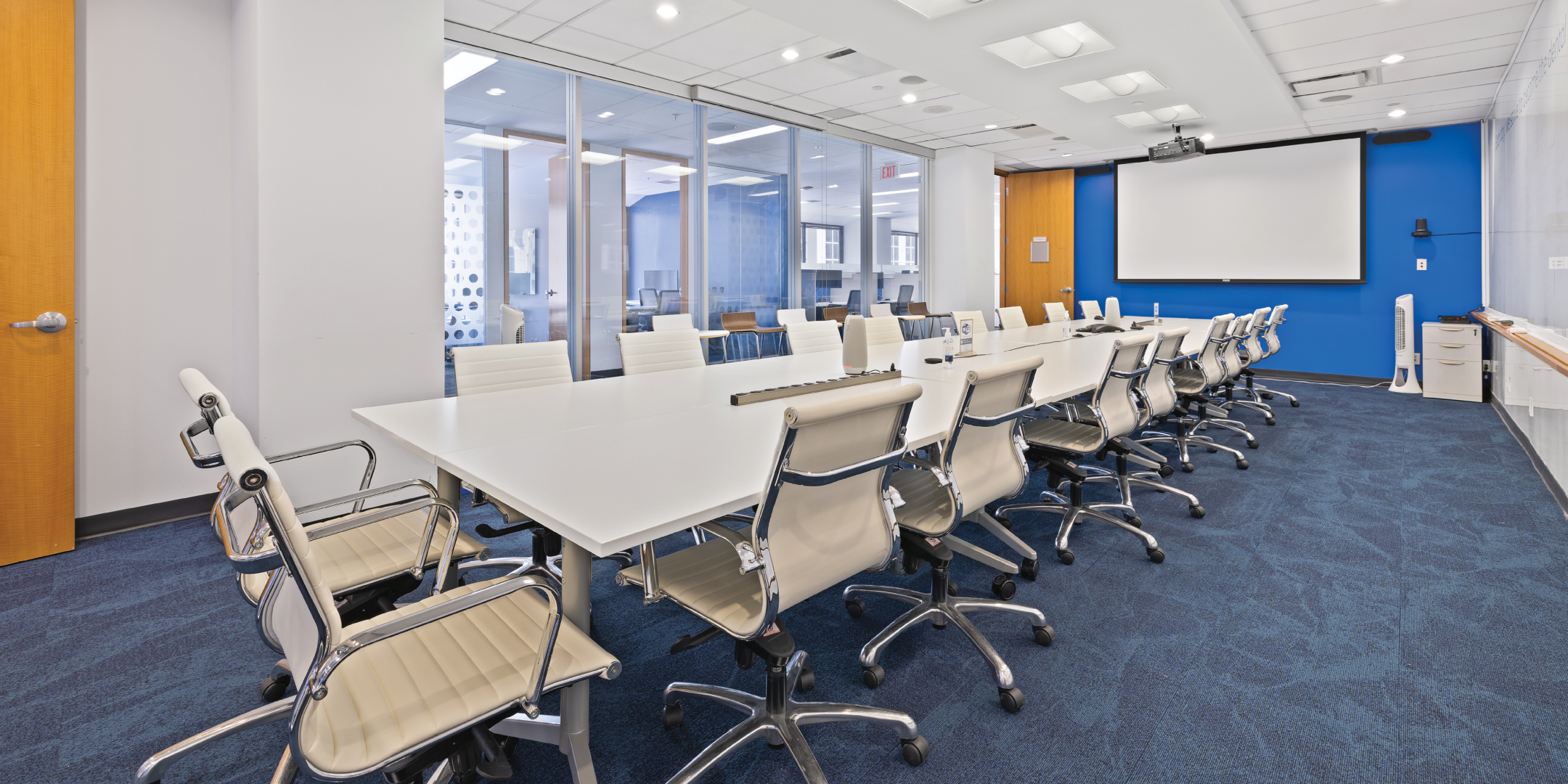 141 Adelaide Street W Suite 900 boardroom