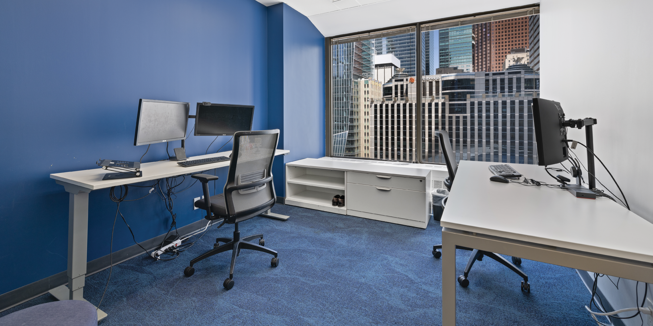 141 Adelaide Street W Suite 900 office