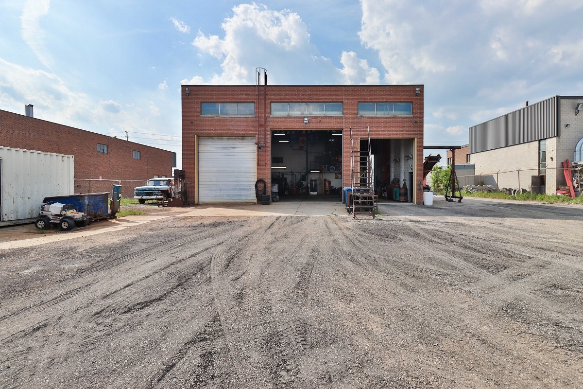 1828 Drew Road Shipping