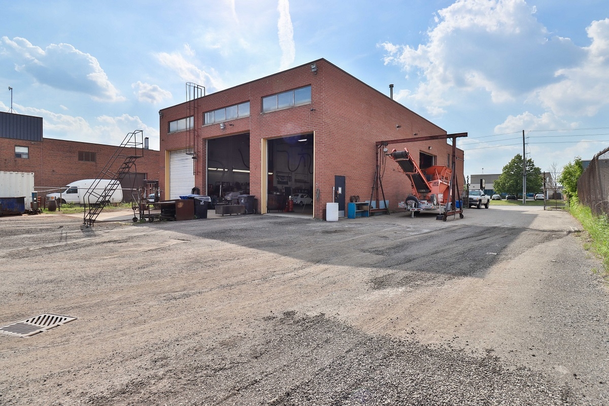 1828 Drew Road Shipping