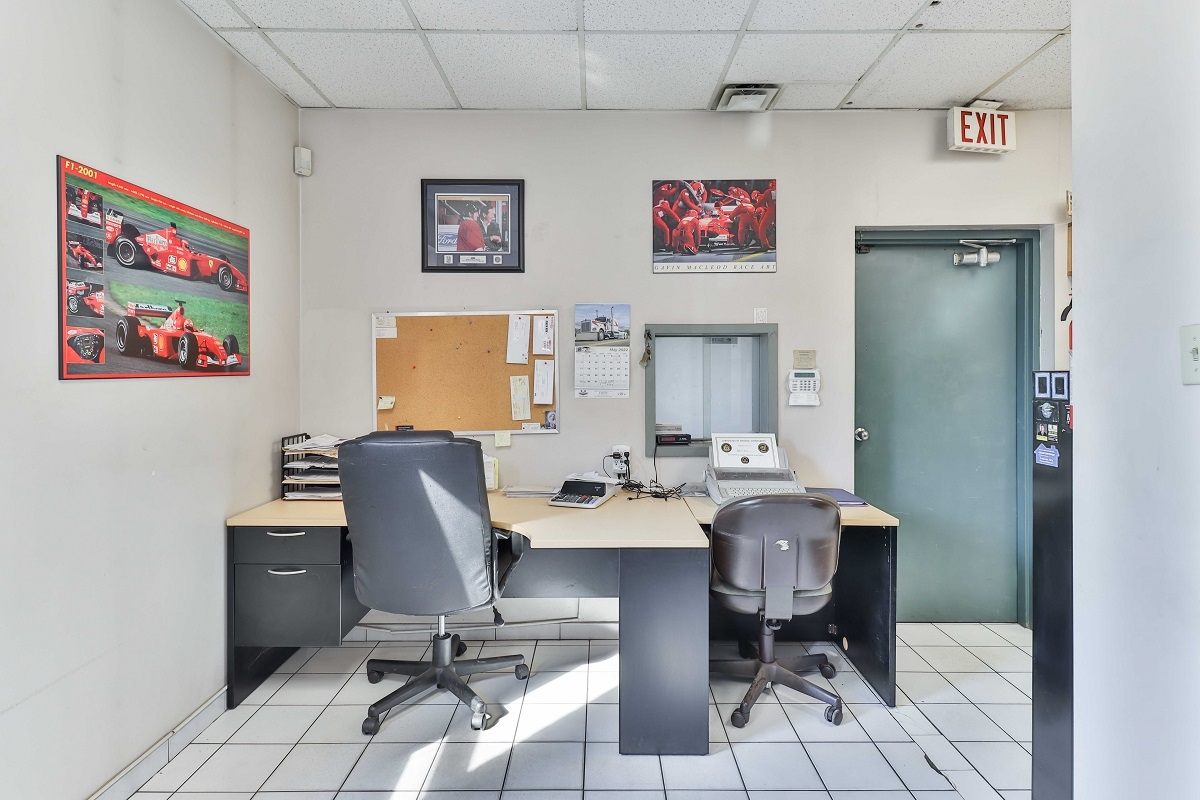 1828 Drew Road Office