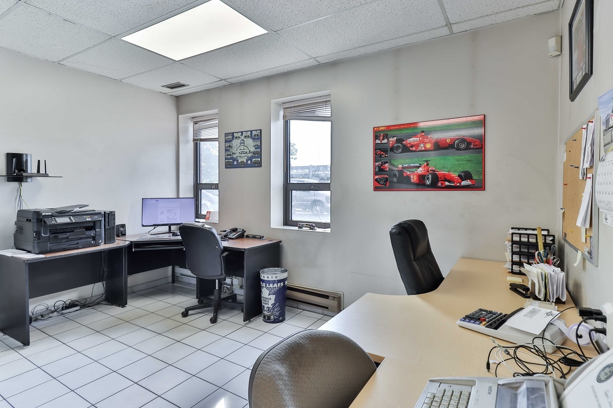 1828 Drew Road Office