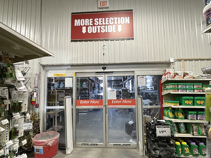 321 Main Street retail area entrance