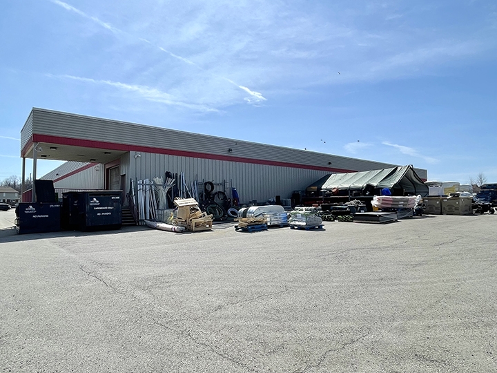 321 Main Street building exterior showing parking lot
