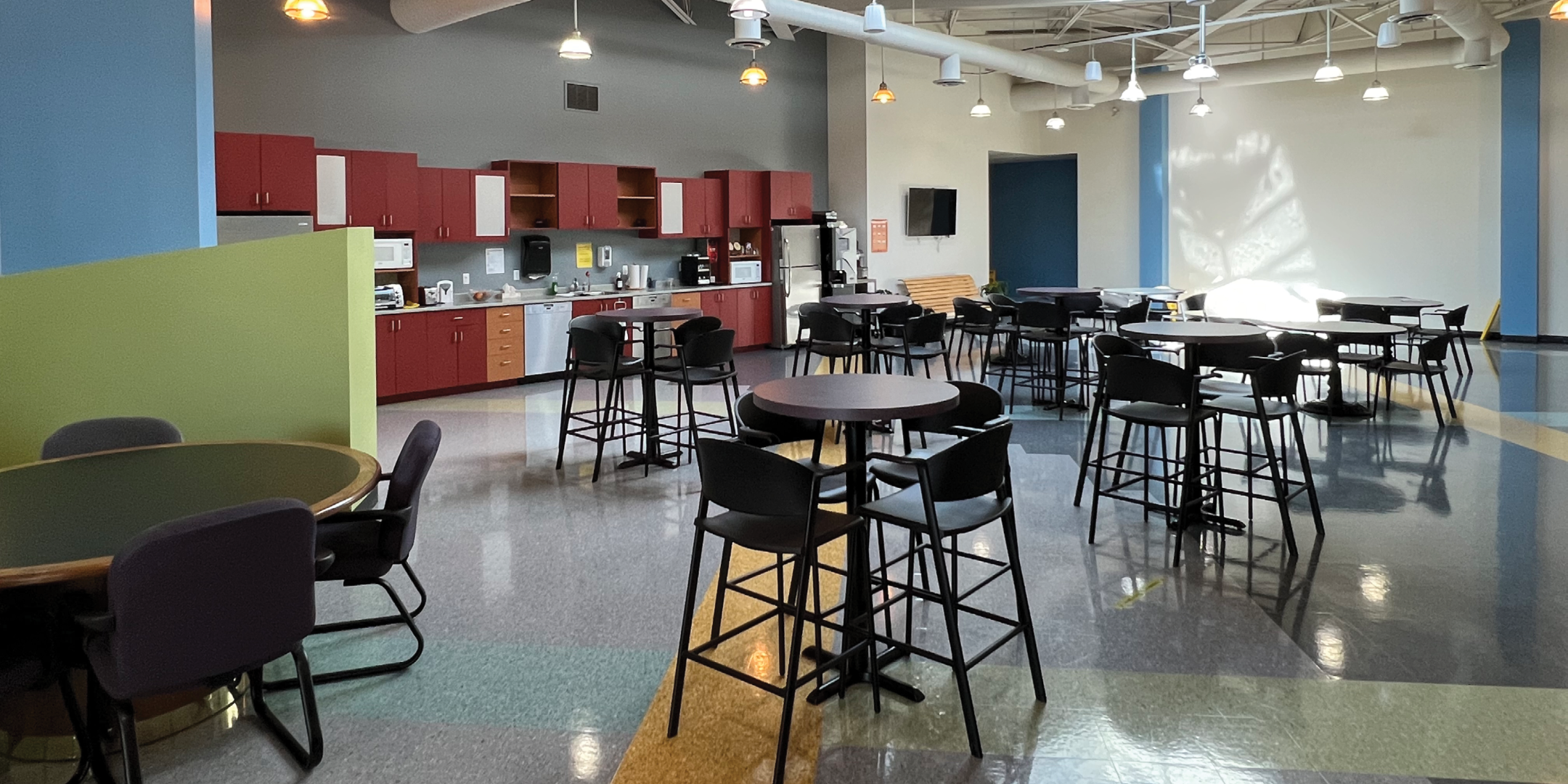 615 Kumpf View of Cafeteria with furniture