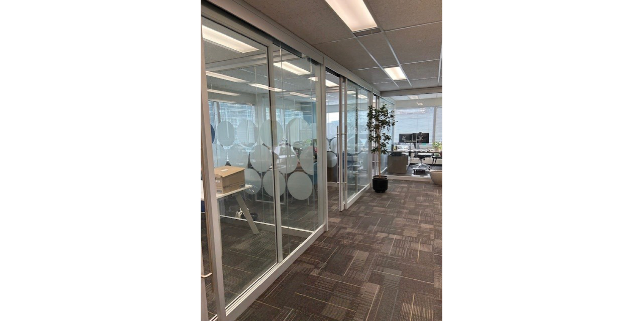 90 Eglinton Avenue E Suite 990 interior