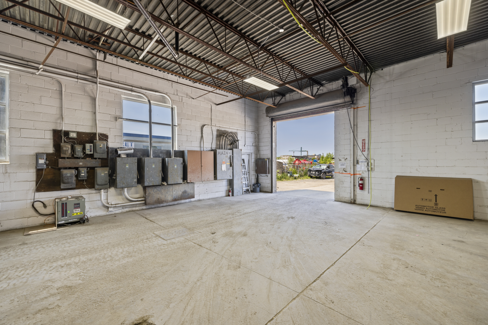 55 Milvan Drive Outside Inside Shipping