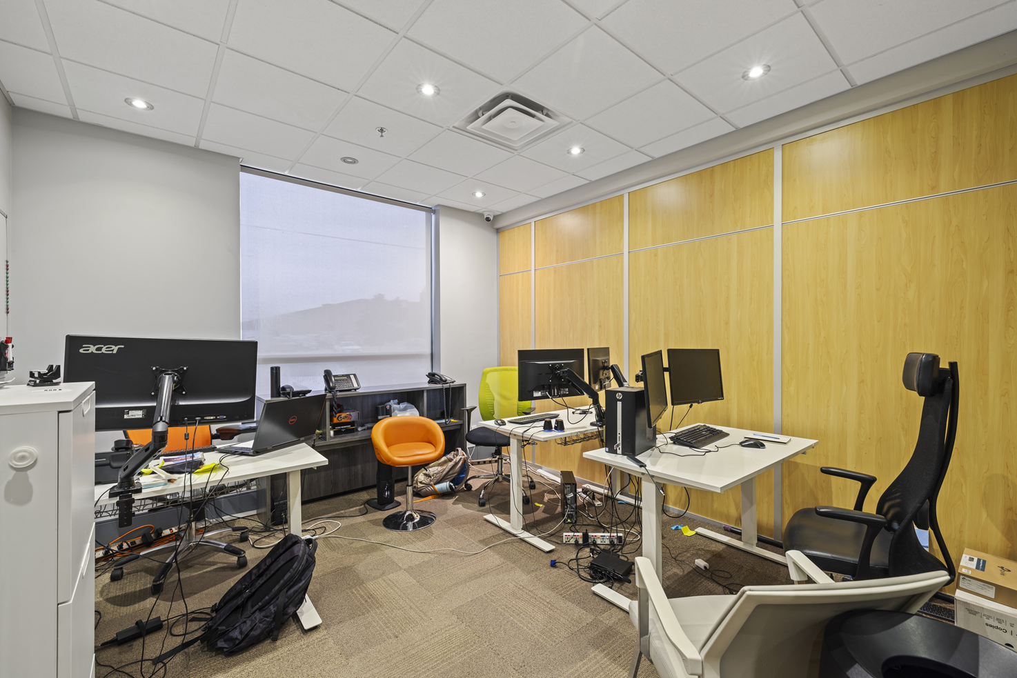 1090 Aerowood Dr Office