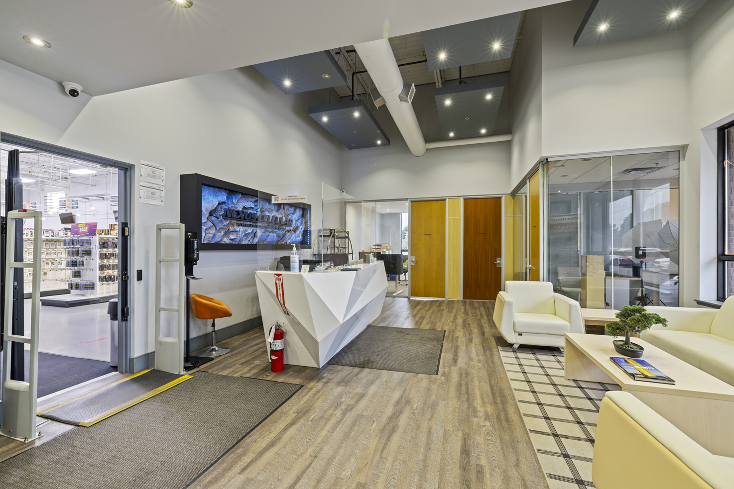 1090 Aerowood Dr Reception 