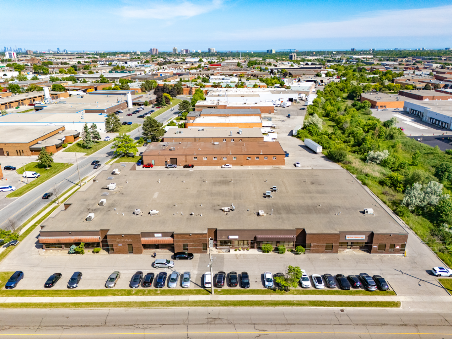 1090 Aerowood Dr Aerial 