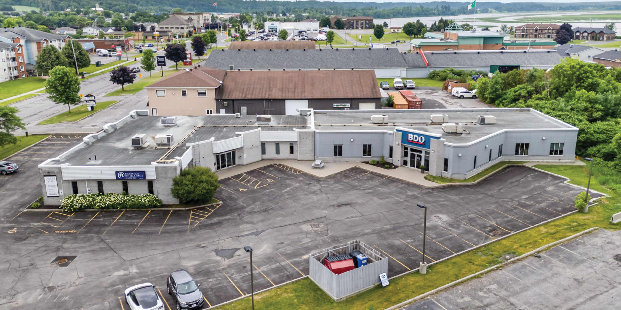 Aerial View of 2784 Laurier Street