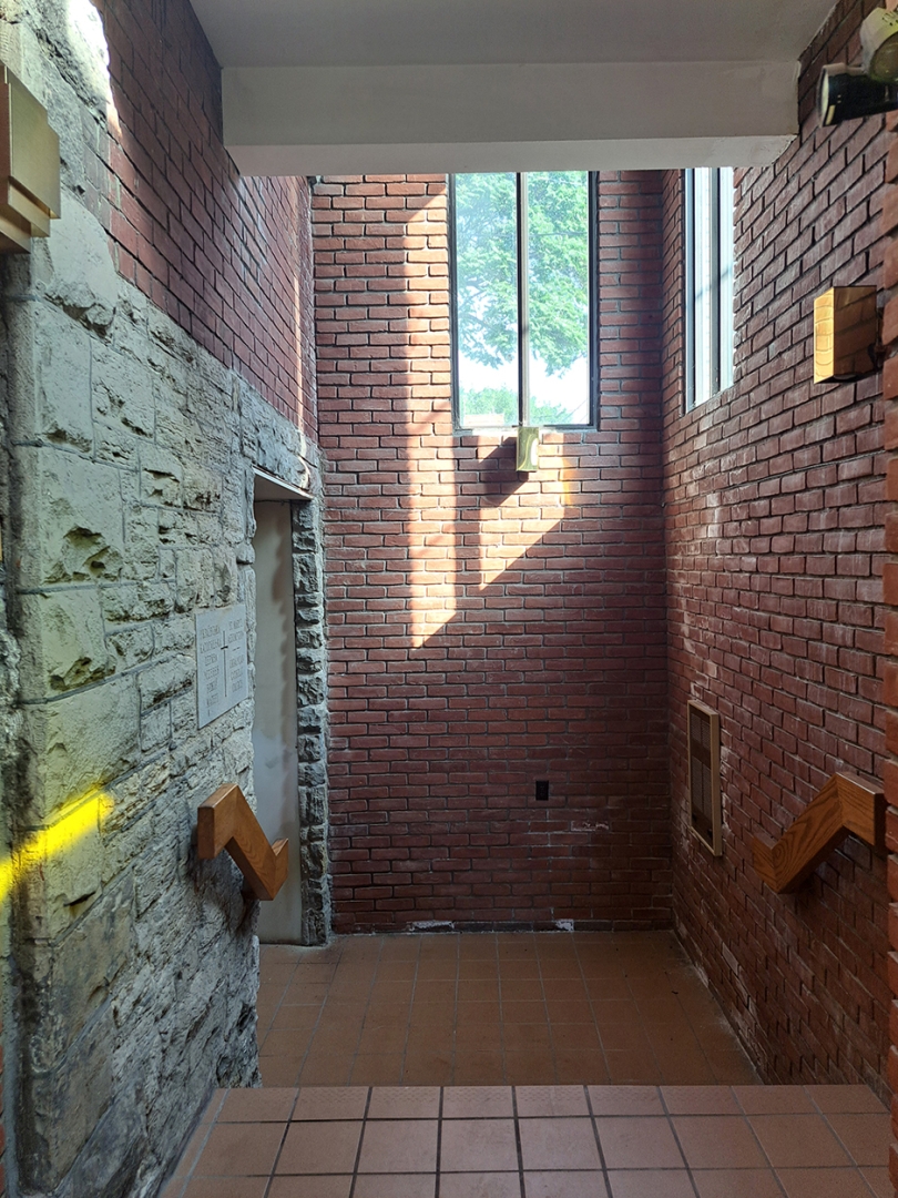 276 Bathurst church interior