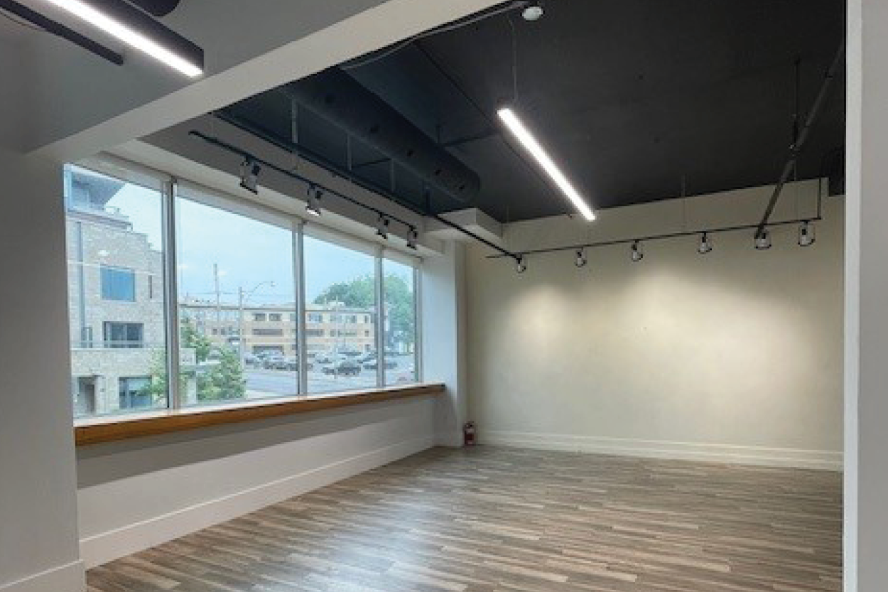 160 Peaers Suite 202 interior