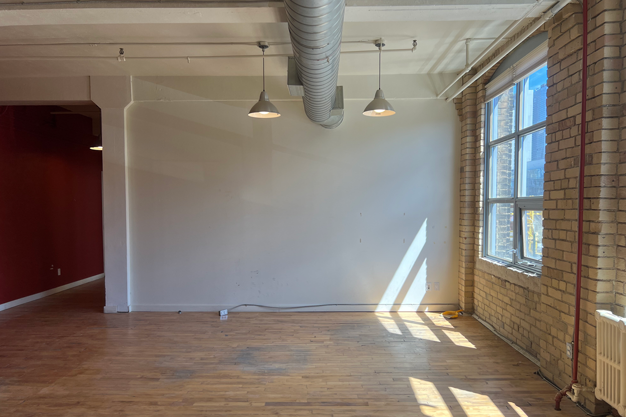 174 Spadina Suite 306