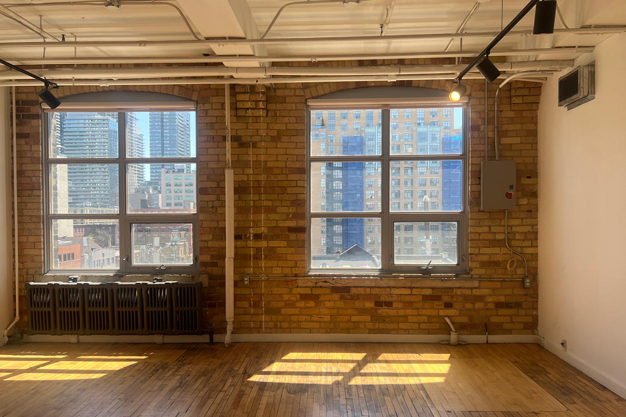 174 Spadina suite 506