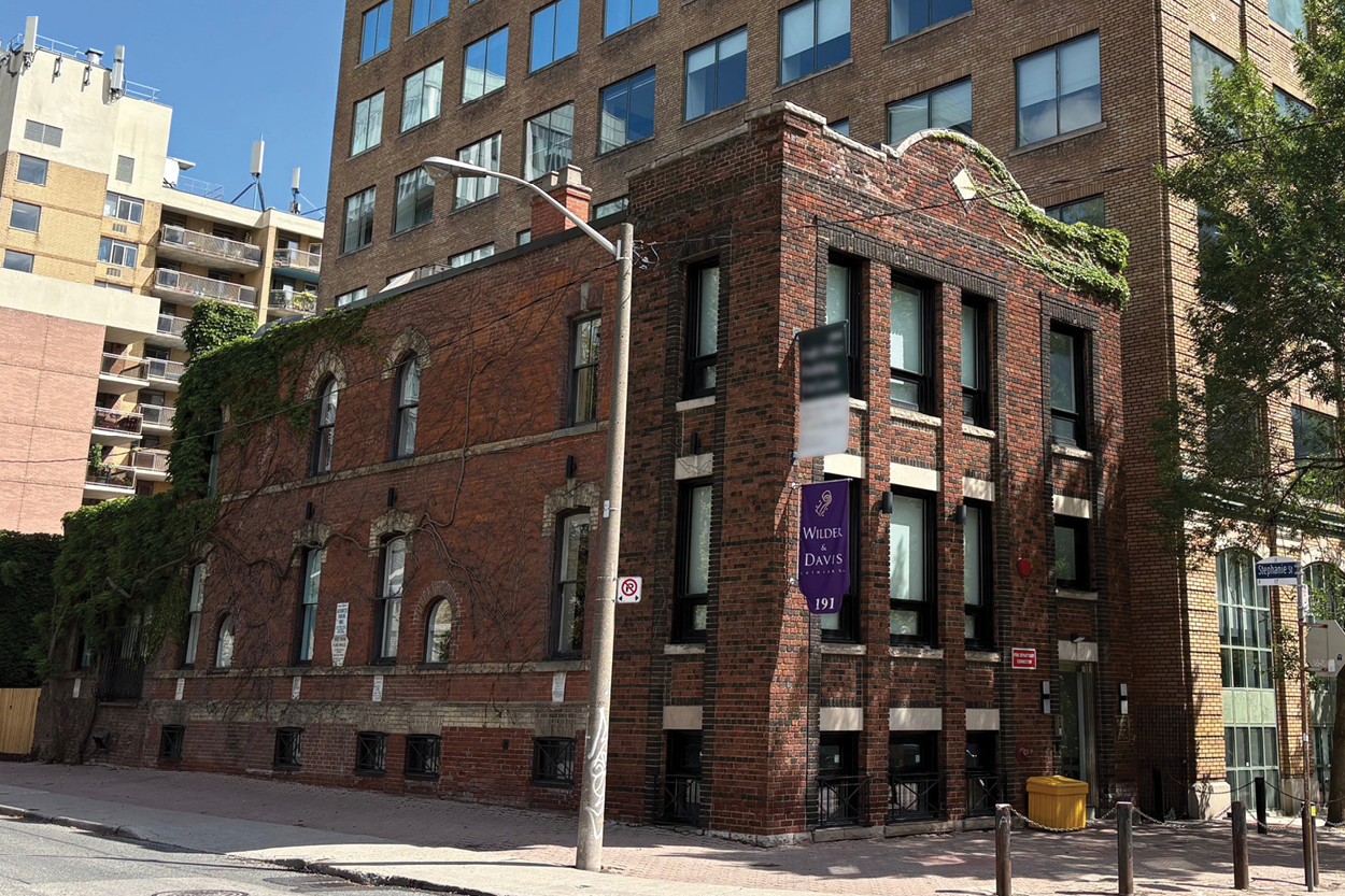191 John Street exterior view of classic brick exterior and ivy
