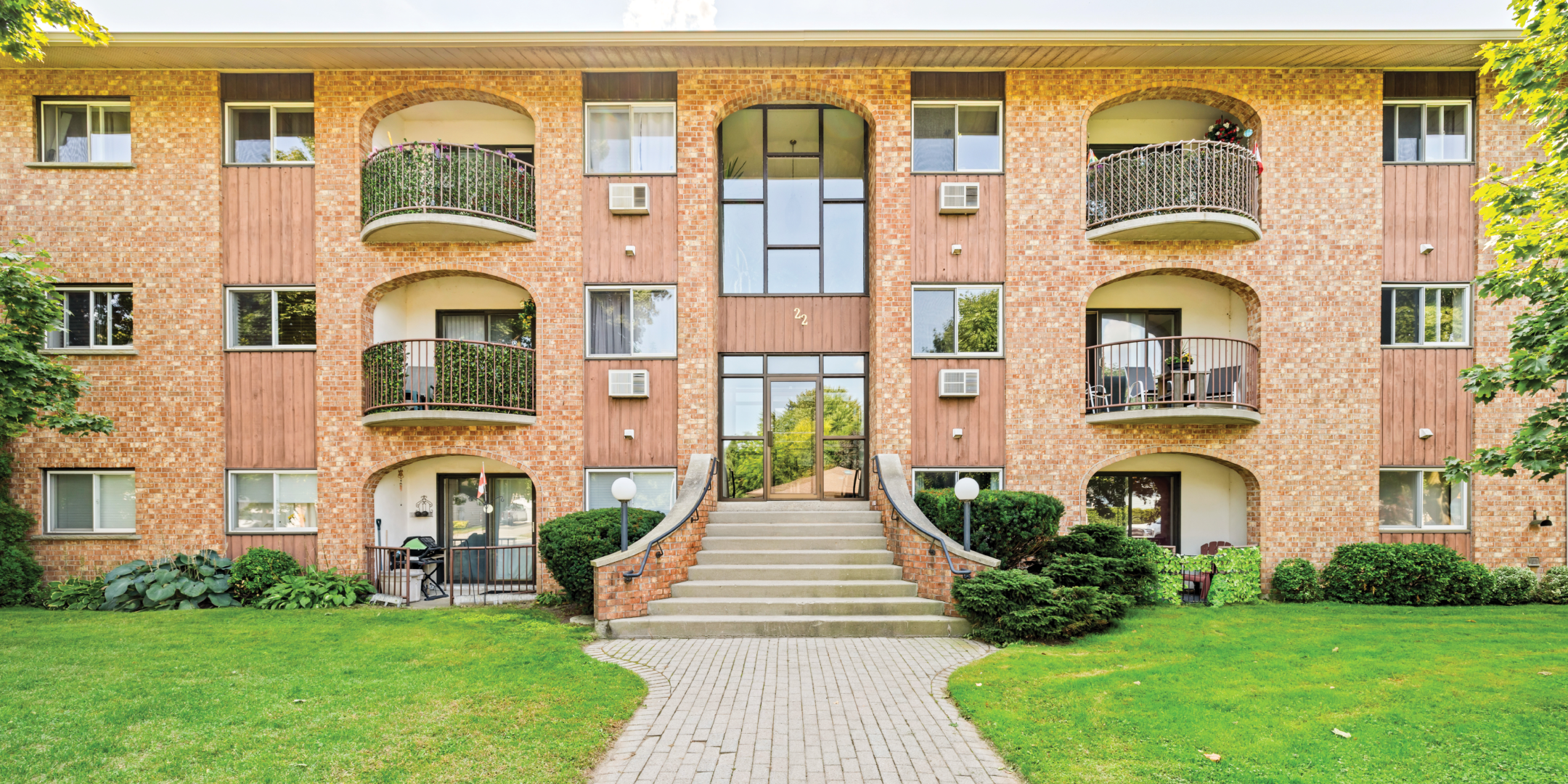 22 Carleton Court front of building