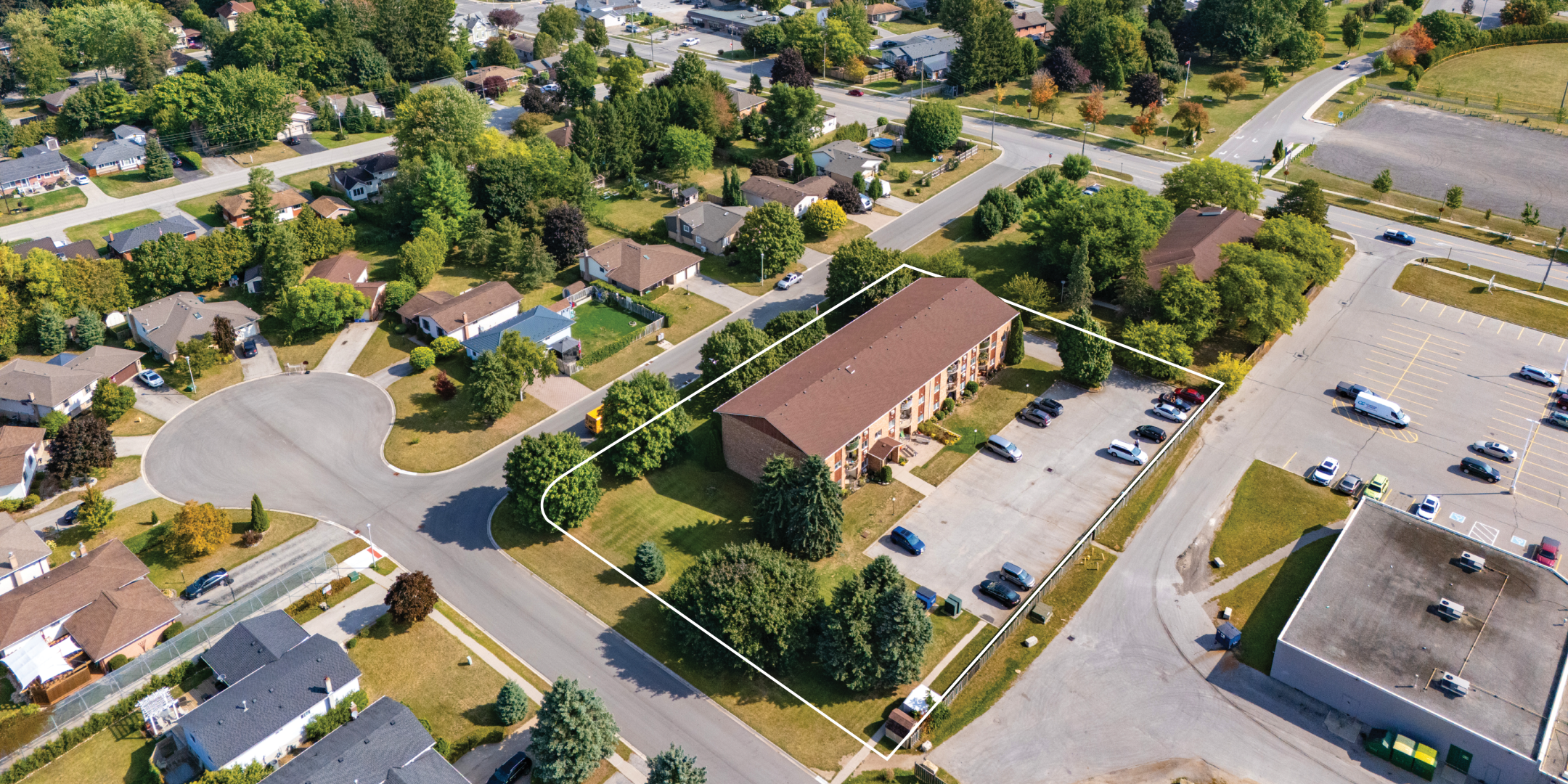 22 Carleton Court neighbourhood aerial shot