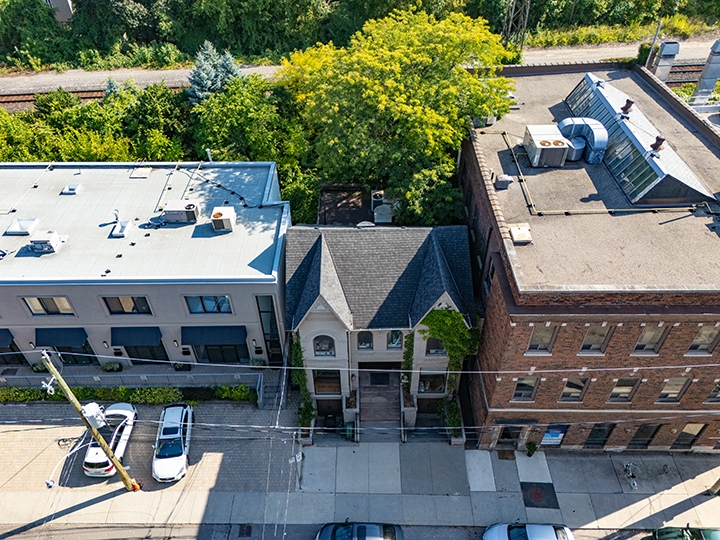 283 Macpherson aerial shot