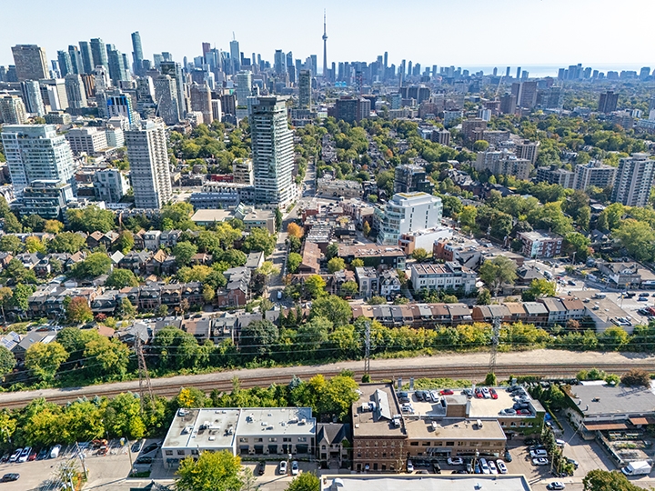 283 Macpherson aerial shot