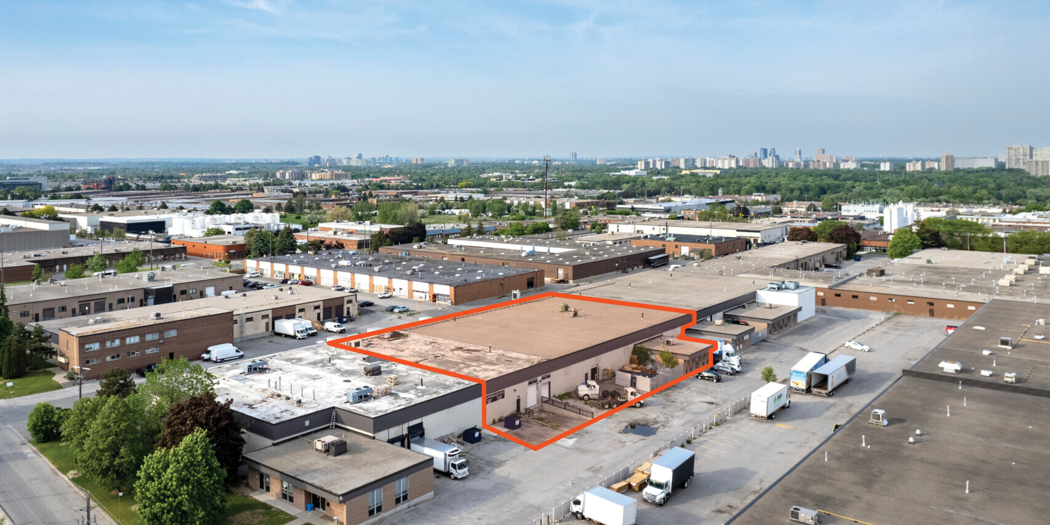 325 Flint Road aerial with outline