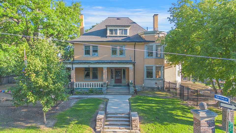 35 High Park Gardens building exterior showing front entrance