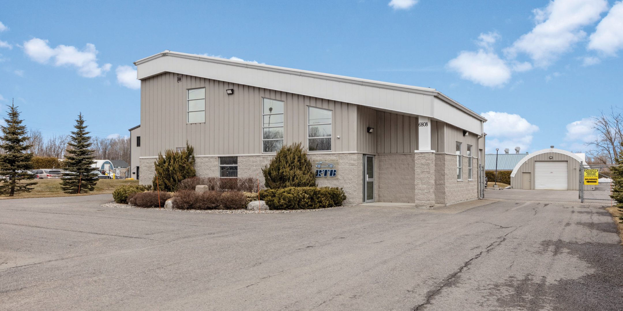 Main Building at 6798 & 6806 Hiram Drive