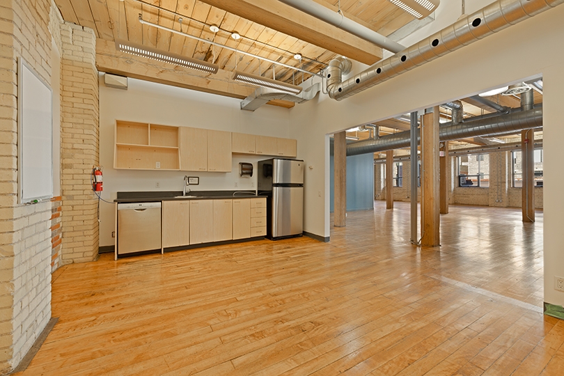 46 Spadina Avenue interior view with kitchen and fridge