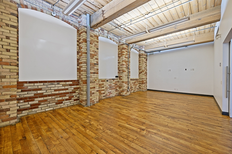 46 Spadina Avenue interior view of office with white wall