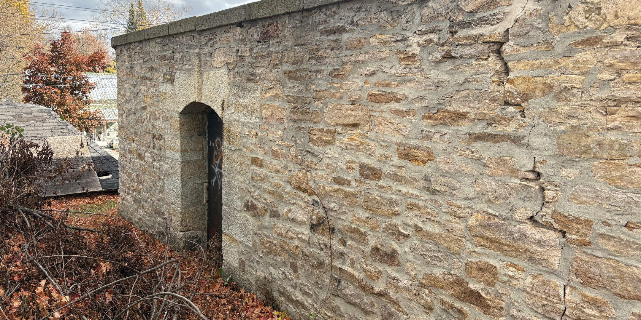 Exterior wall at 62 Beckwith Street E