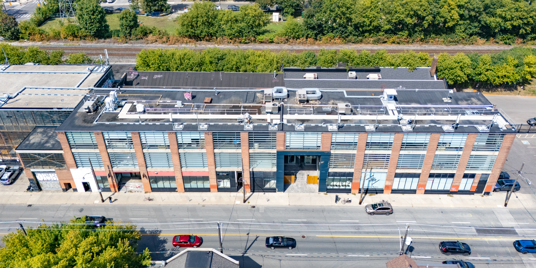 950 Dupont exterior showing streets