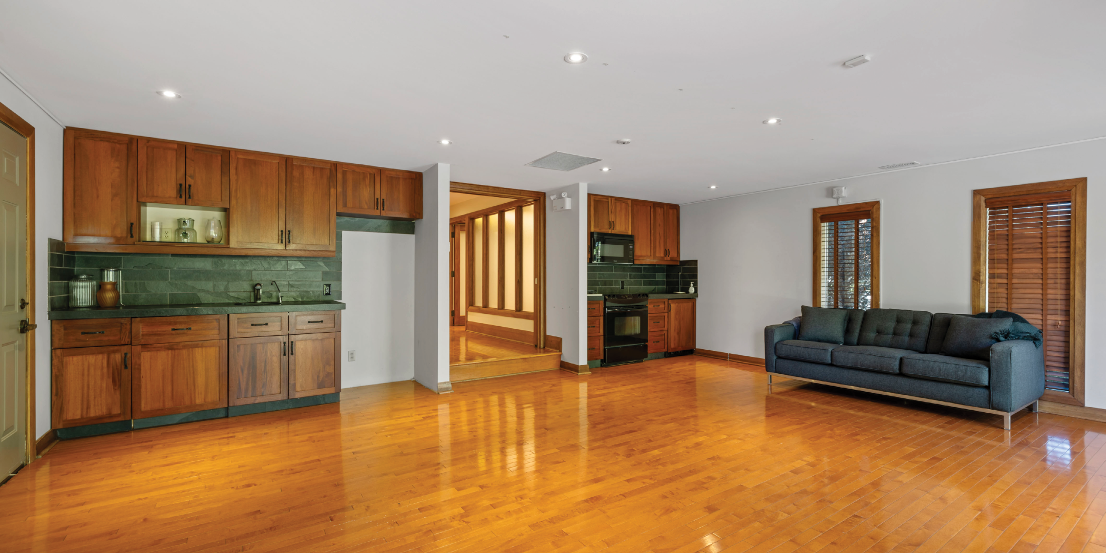 9835 Leslie Street Interior Kitchen Area with hardwood floors