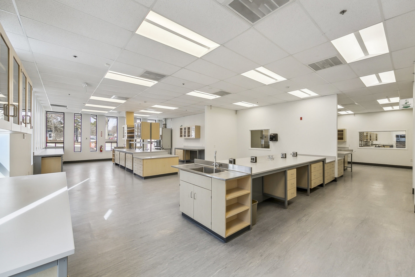 2488 Dunwin Drive lab area with cabinet and sink
