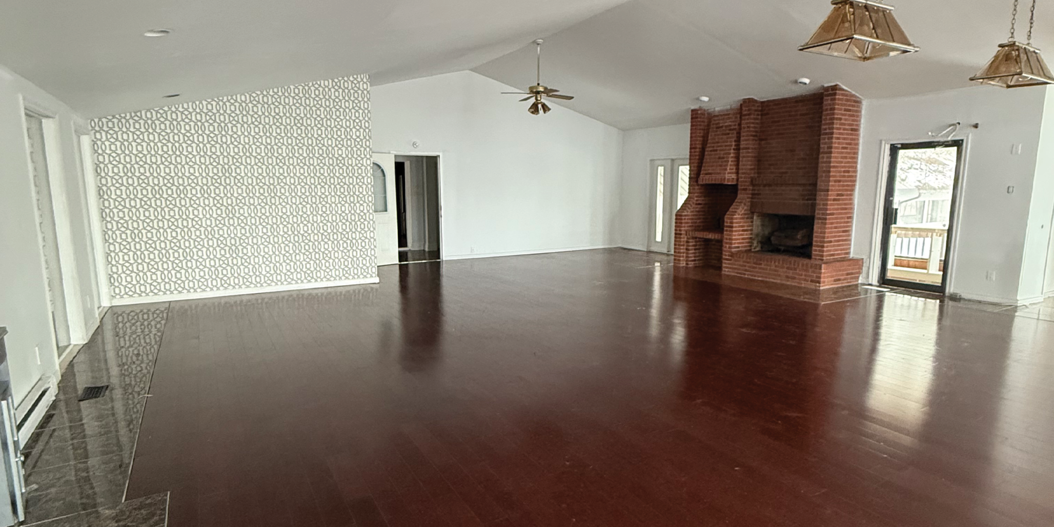 Large spacious living room