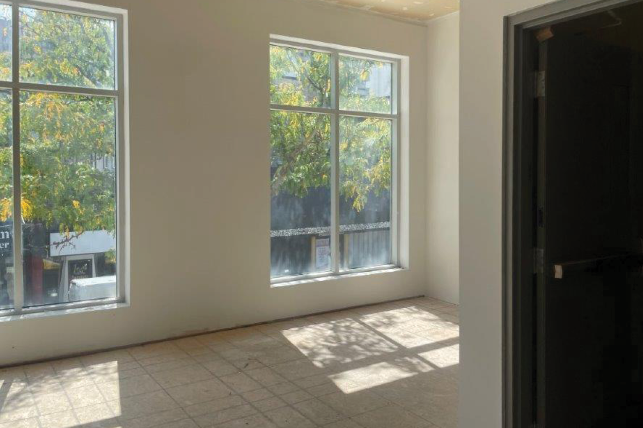 38-44 Chatham Street E interior vacant space