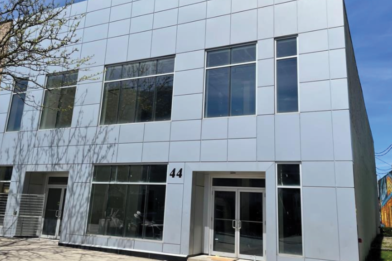 38-44 Chatham Street E building exterior showing entrance