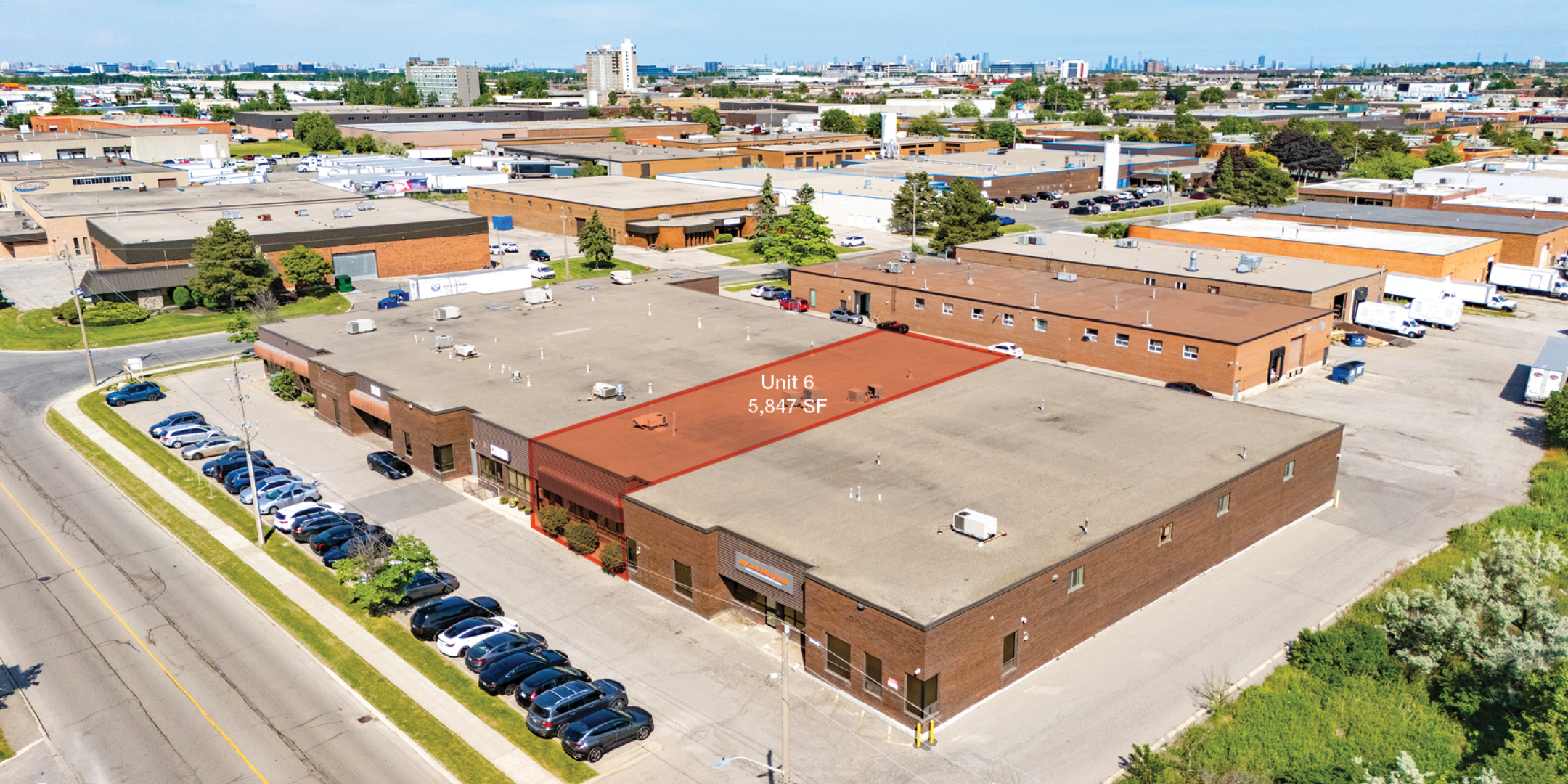 1090 Aerowood Drive, Unit 6 outline