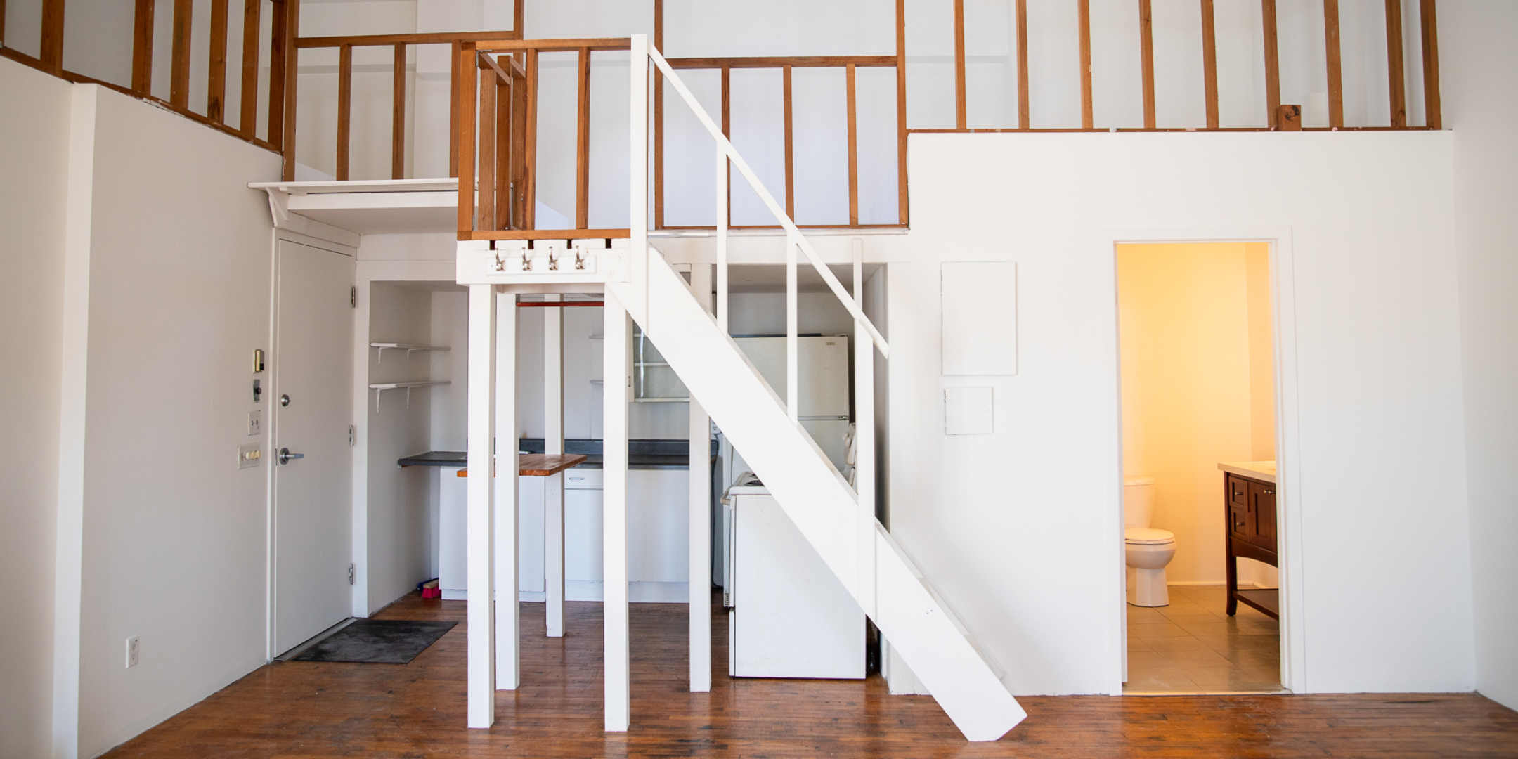 126 Ossington Avenue interior with mezzanine